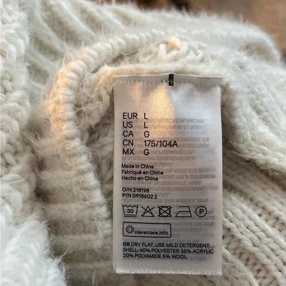 H&M Oversized Dolman Sleeve Turtleneck - Picture 6 of 8